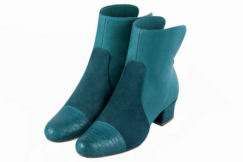 Turquoise blue women's elegant sneakers. Round toe. Low kitten heels. Front view - Florence KOOIJMAN